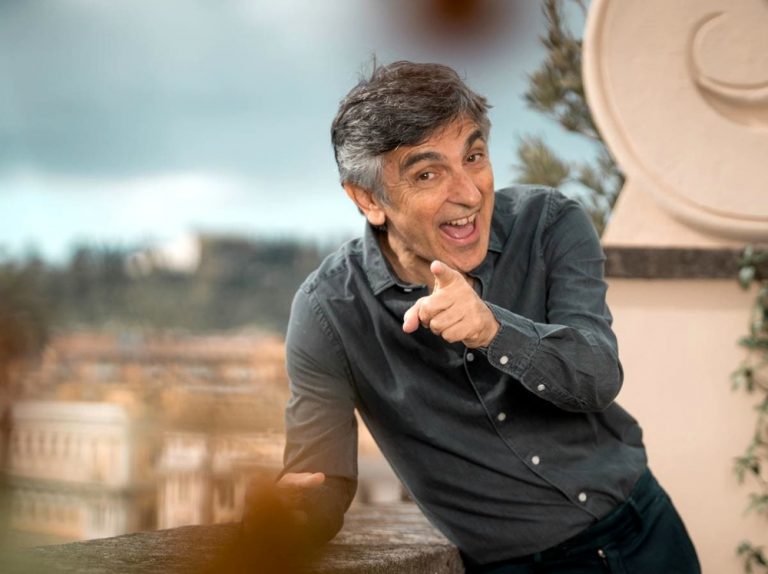 Teatro Gesualdo, appuntamento di Santo Stefano con Salemme