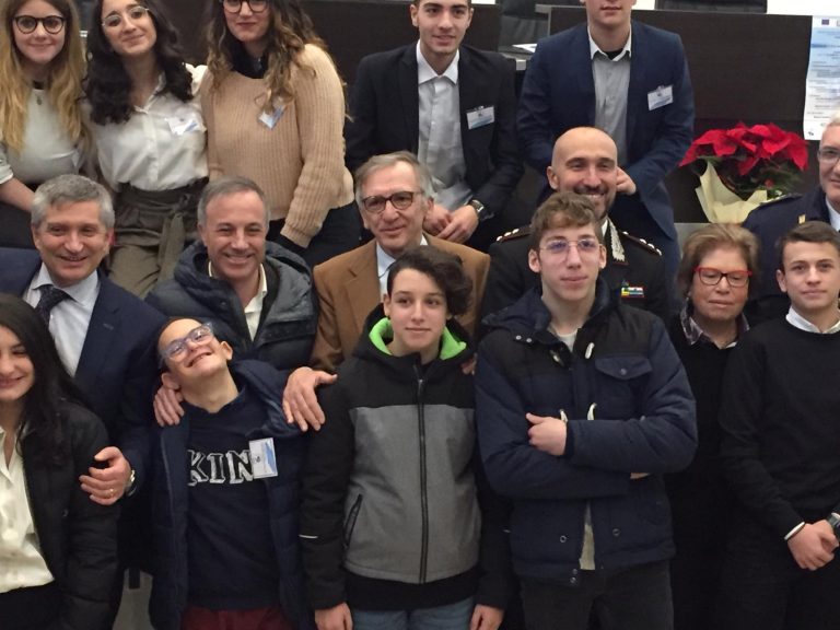 VIDEO / “Occhio all’aumento del consumo di droga in Irpinia”. Cantelmo da Sant’Angelo dei Lombardi lancia l’allarme