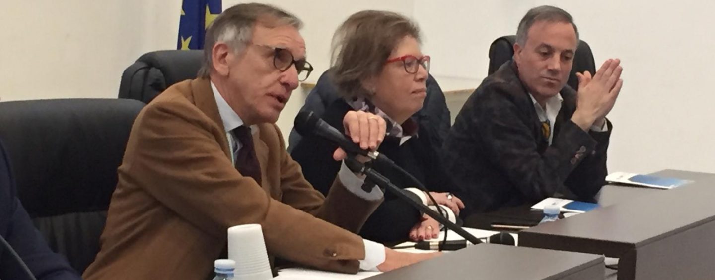 Il Procuratore legge la lettera di una vittima e commuove i ragazzi: “Non c’è violenza più infame del bullismo”