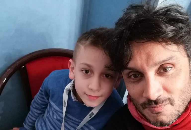 VIDEO/ Dopo il nostro servizio Fabrizio Moro incontra il piccolo Leopoldo
