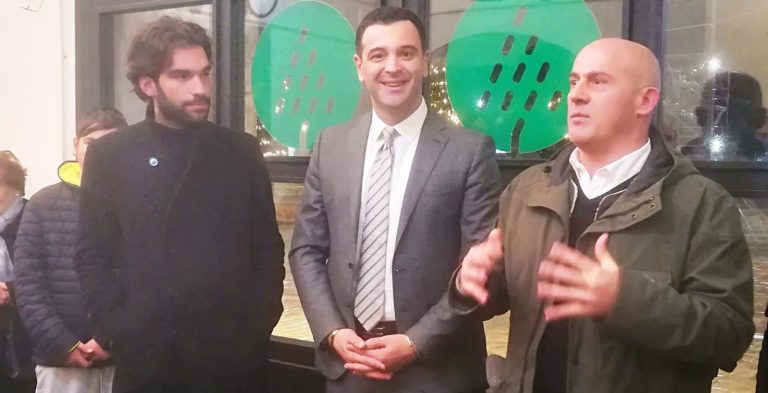 Avellino Christmas City, esposizione presepi fino al 6 Gennaio nella sala accanto alla Provincia
