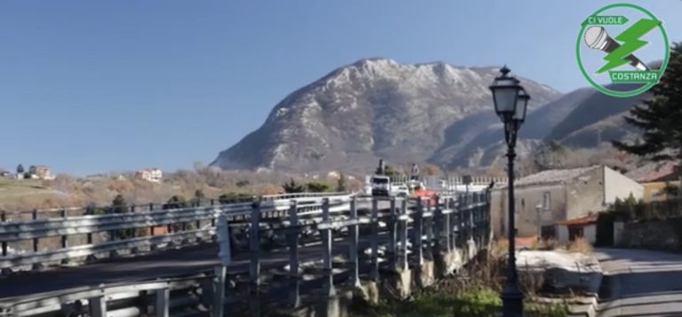 VIDEO/ Riapre il Ponte di Parolise ma metà struttura è ancora a rischio
