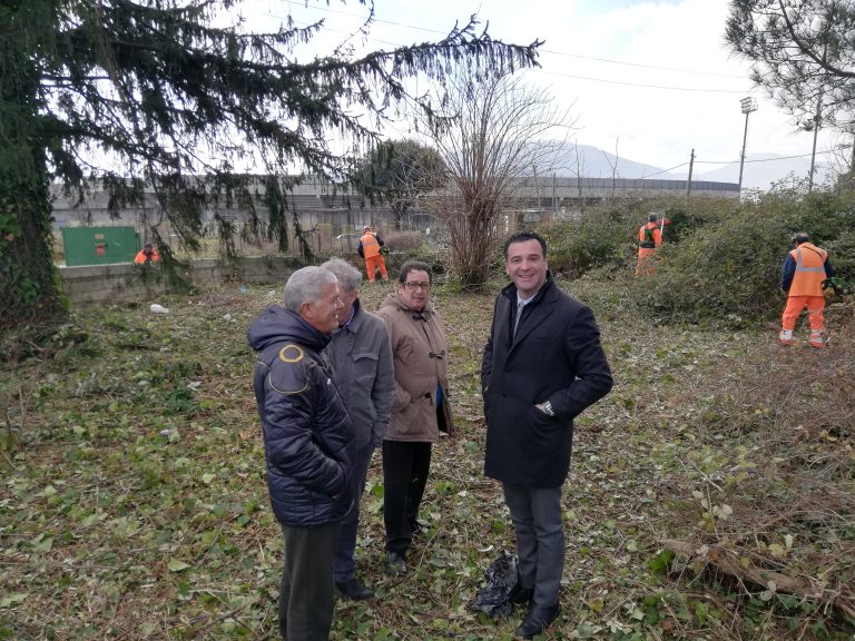 Mercato, il sindaco apre: “Chi si mette in regola può usufruire di un’altra area in attesa di Campo Genova”