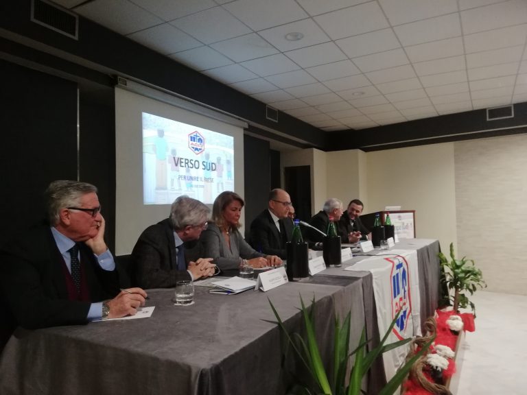 VIDEO / “Basta con gli interventi straordinari, ecco di cosa ha veramente bisogno il Sud”