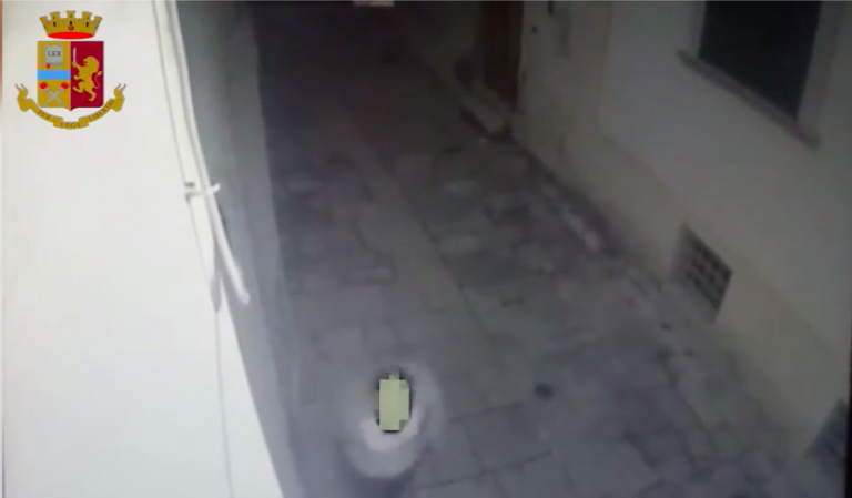 VIDEO/ Truffa un’anziana a Canosa di Puglia, Polstrada arresta 29enne a Grottaminarda