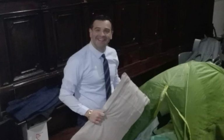 Notte in branda a Montefredane, il sindaco di Avellino al fianco degli operai Novolegno