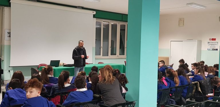 Mass Media, Informazione e Giornalismo, laboratorio per gli alunni dell’ultima classe della scuola primaria