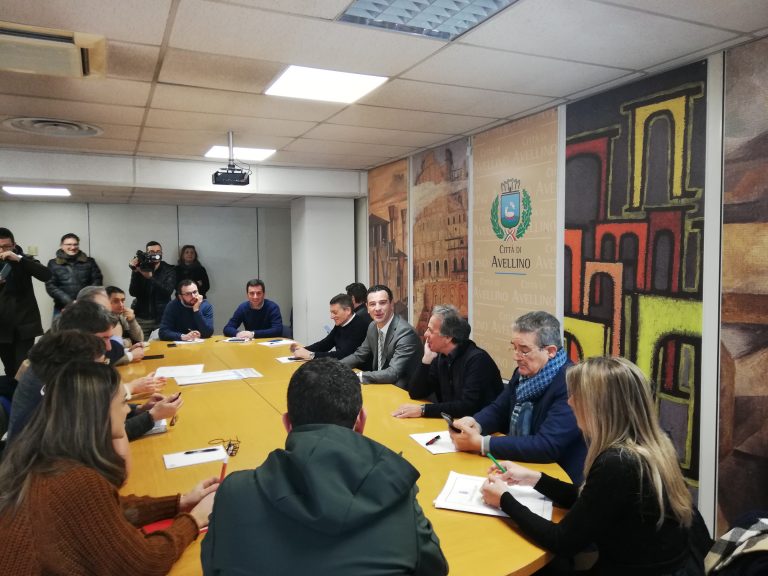 Lotta allo smog, prima intesa tra i sindaci di Avellino e dell’hinterland : “Il blocco delle auto non serve”