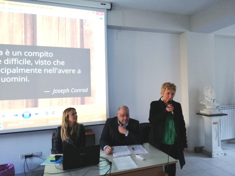 “L’amore non fa male, l’amore è libertà”. Femminicidi, la “lezione” di Gentile. “L’omicidio di Sarah Scazzi ha segnato la mia vita”