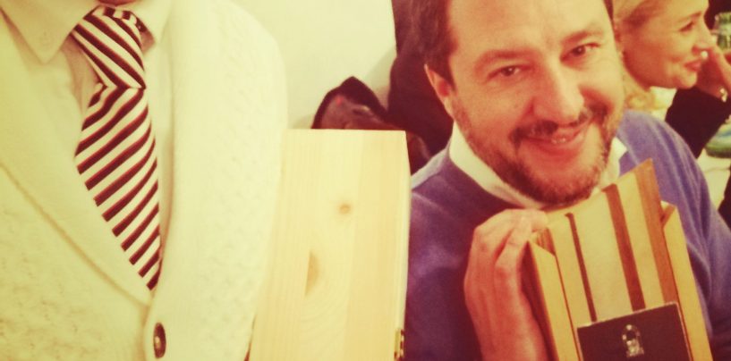 Salvini a Napoli, al leader della Lega offerto il vino Taurasi di Paternopoli