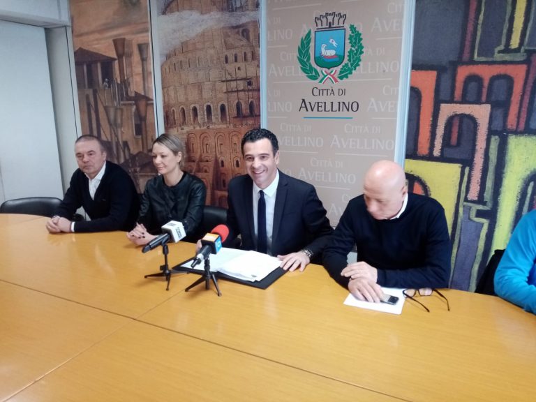 Video / Vicenda mercato, Festa: ” Piazzale degli Irpini senza autorizzazione ASL, Campo Genova unica area idonea “