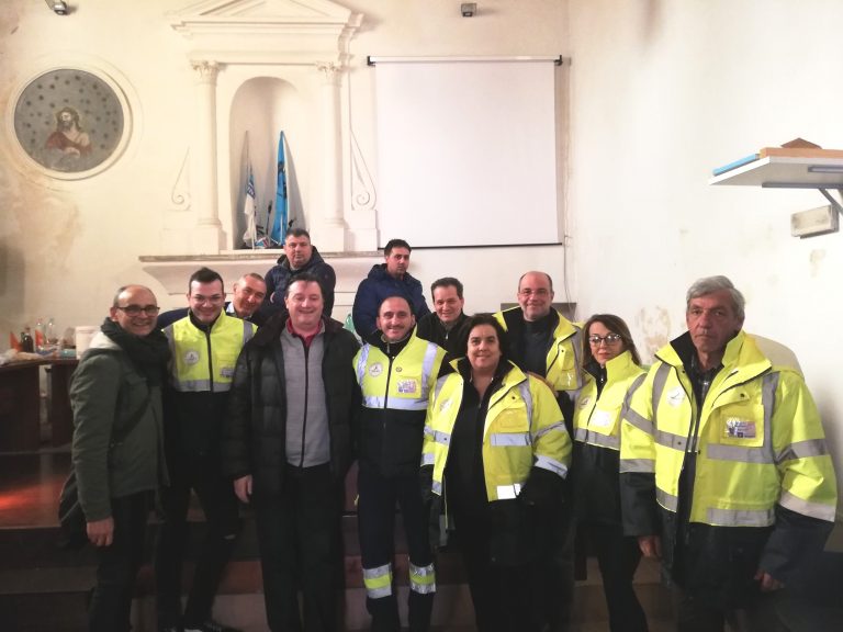 FOTO / Novolegno, ecco il primo mese di presidio. “Andremo avanti ad oltranza”. La vicinanza della Protezione Civile