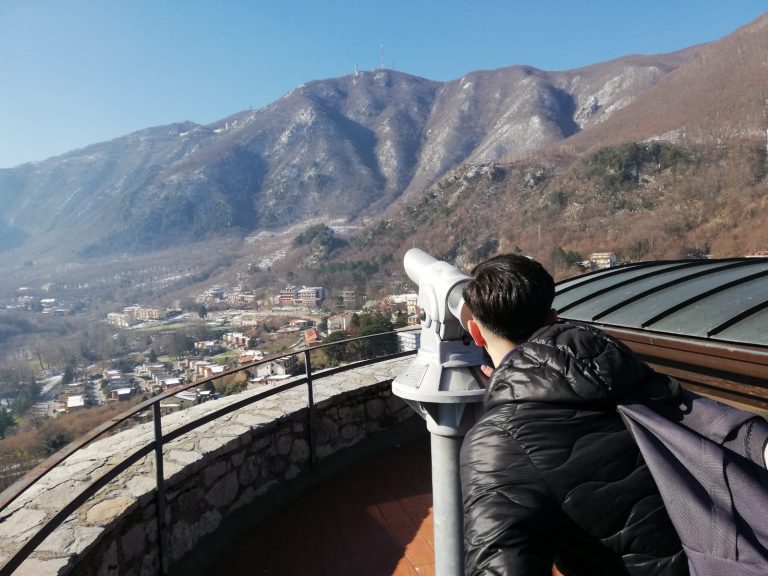 FOTO E VIDEO / Un Parco del Partenio mozzafiato incanta i ragazzi di Marigliano: “Abituati alla Terra dei Fuochi, siamo rinati”