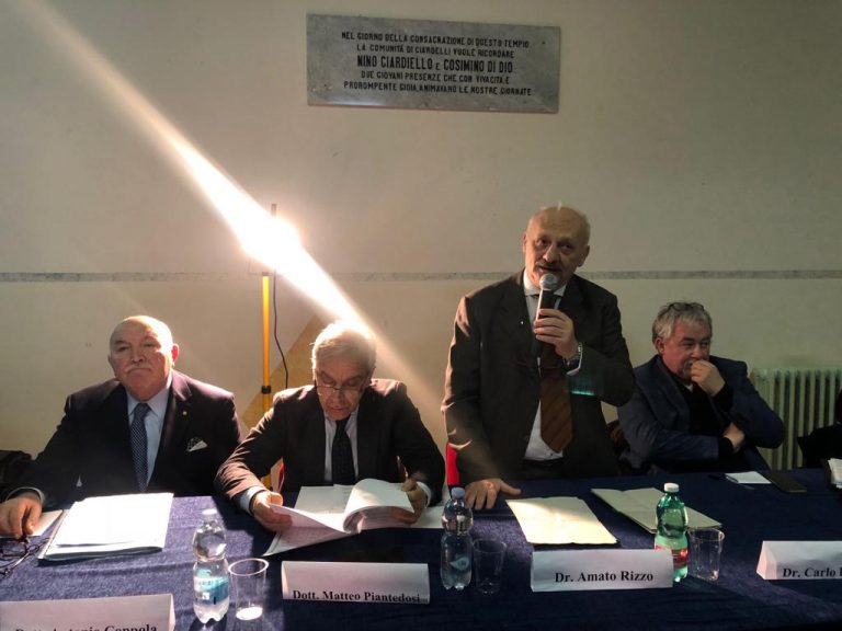VIDEO / Pietrastornina, Ciardelli ricorda i 30 giovani morti per incidenti stradali o tumori. E arriva il defibrillatore