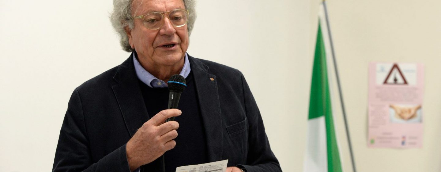 Emergenza coronavirus, “Totalife” acquista dispositivi di protezione e camici per il Moscati e l’Asl