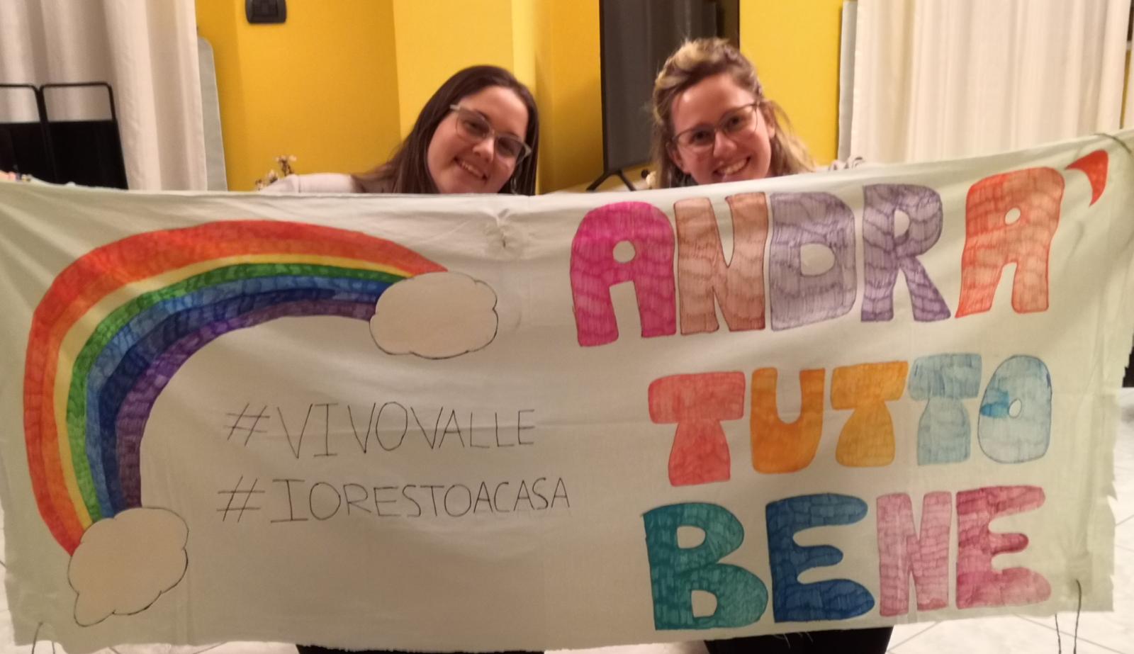 Striscione Bandiera Italia Andrà Tutto Bene 128x80 Cm In TNT Di Poliestere, 4 Occhielli, Fabbricazione Domina, Ideale Per Balcone