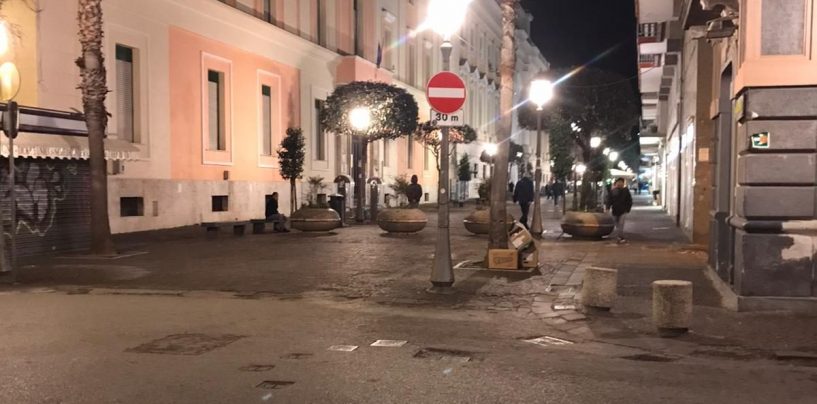 Serrata anti-Coronavirus: anche il Corso di Salerno chiude al commercio