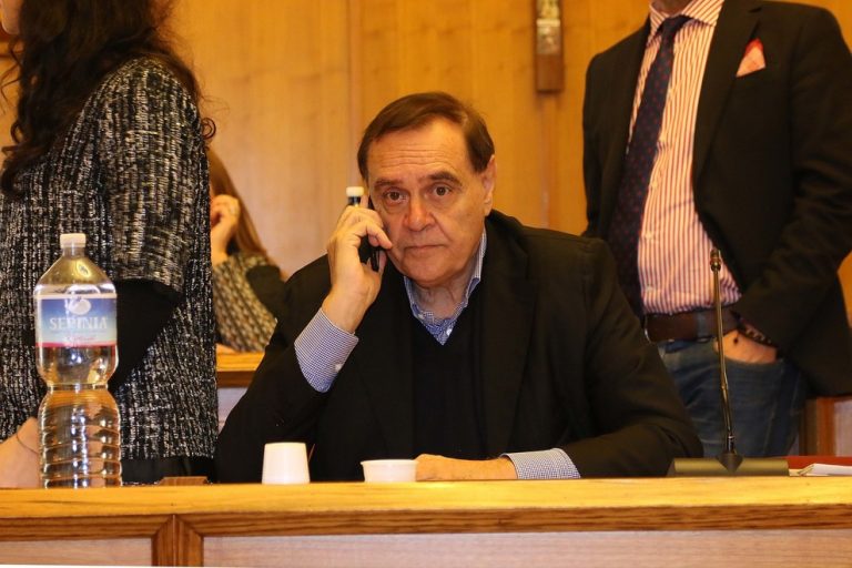 Benevento, il sindaco: “Via libera alla vendita di piante e fiori”