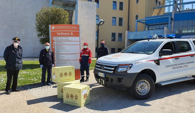 Carabinieri al Moscati per donare uova di Pasqua ai bambini di Pediatria