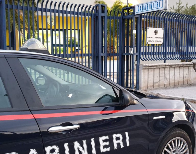 Intestazione fittizia di veicoli e blocco anagrafico per un pregiudicato casertano, indagini in corso