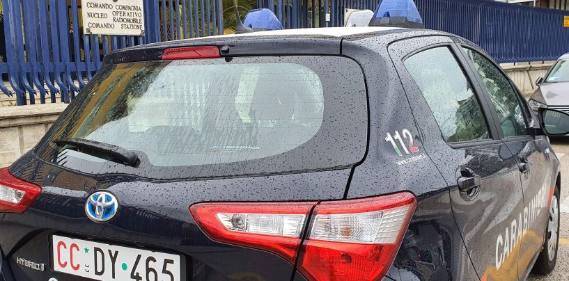 I Carabinieri consegnano tablet agli studenti dell’Istituto Cocchia-Dalla Chiesa