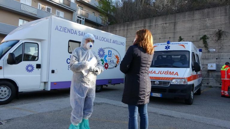 Asl Avellino: tamponi a 329 medici e pediatri di base, 220 medici di guardia e 80 specialisti ambulatoriali