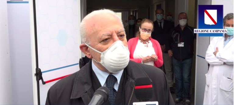 Covid, colloquio De Luca-Speranza: tavolo con il Governo per un piano socio-economico