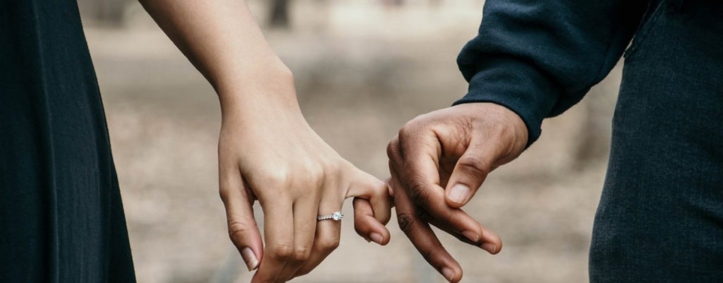 Dal 4 maggio sarà possibile incontrare fidanzati e fidanzate: anche loro sono congiunti