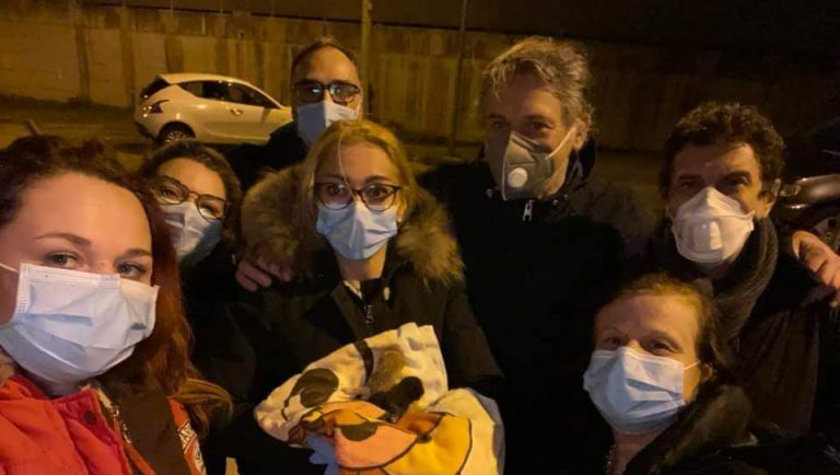 Ospedale Moscati, gli eroi del reparto di Rianimazione salvano la vita anche a due gattini