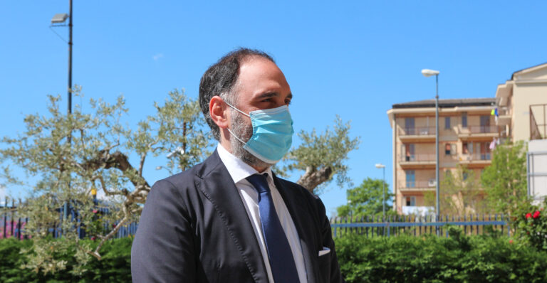 VIDEO / Gubitosa (M5S): “Contro il virus restrizioni e sostegni alle imprese”