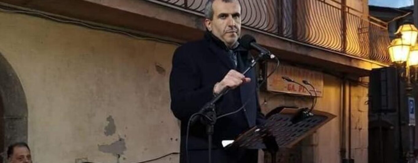 Covid, aumentano i casi a Contrada: più controlli con la vigilanza privata. Chiudono mercato, villa e cimitero