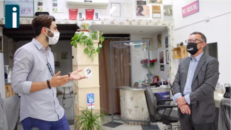 VIDEO/ La Fase 2 parte davvero: in Campania barbieri e parrucchieri rialzano la serranda