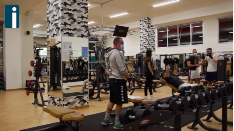 VIDEO/ In Campania riaprono piscine e palestre, ecco come allenarsi in tutta sicurezza