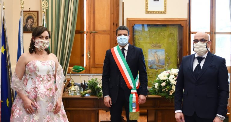 Sposarsi al tempo del Covid-19: il matrimonio social di Emy e Antonio