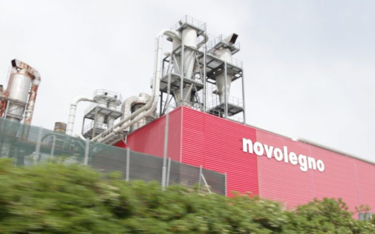 FOTO E VIDEO / Bye Bye Novolegno, Fantoni snobba l’Irpinia e lascia per strada 105 famiglie. La rabbia dei sindacati