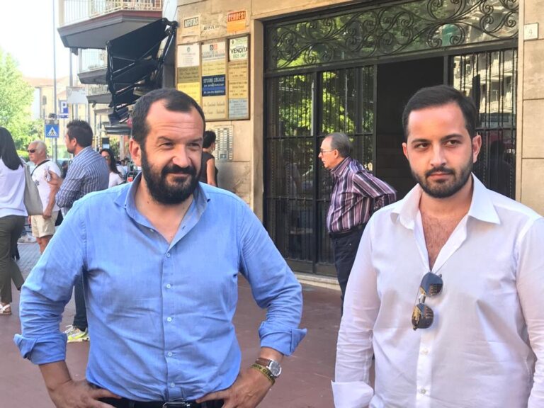 Avellino: vandali in azione di notte, danneggiato il citofono della Lega