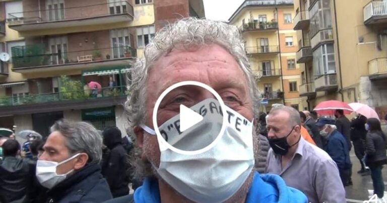 VIDEO/Avellino, dai leghisti d’Irpinia applausi per Salvini: “E’ il nostro capitano”