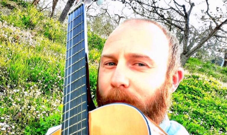 “Svegliamoci”: il brano scritto in lockdown dal cantautore arianese Donato Castagnozzi