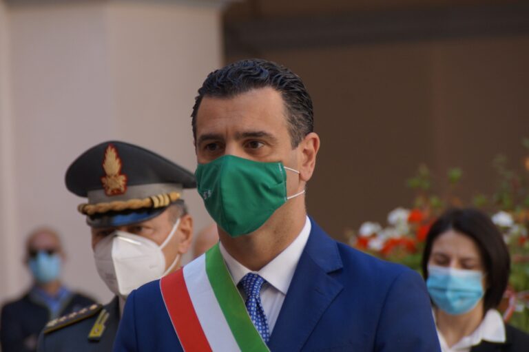 Scuole elementari e medie, il sindaco: “Ad Avellino riapriranno il 24 settembre e non il 14”
