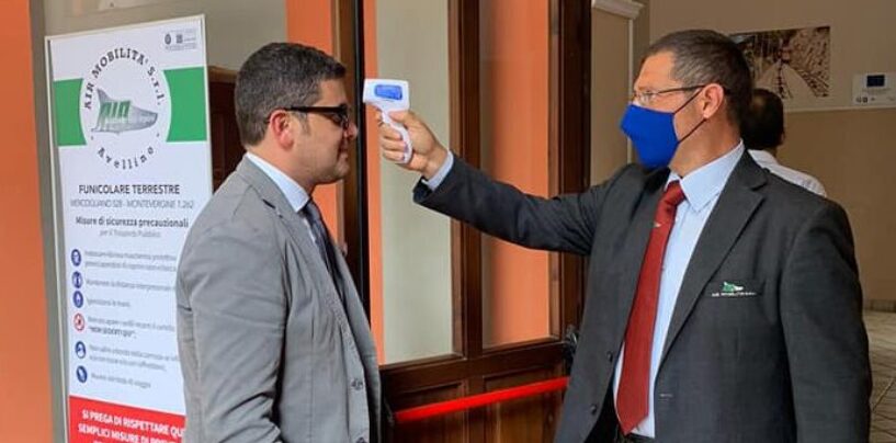 FOTO / Signori in carrozza, la funicolare di Montevergine riparte