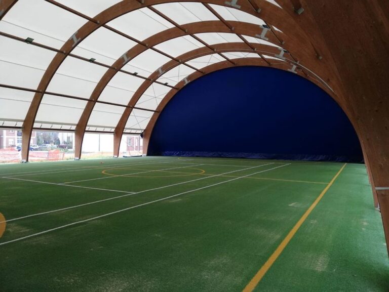 Volturara. Il sindaco Marino Sarno inaugura il nuovo centro polisportivo e l’anfiteatro