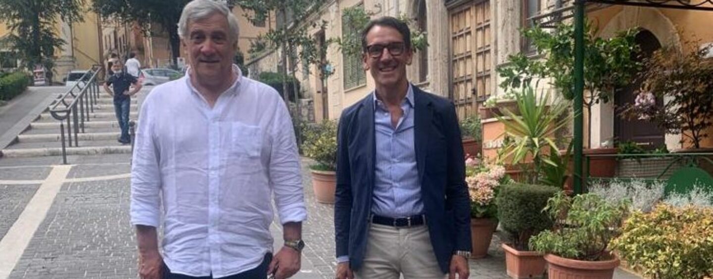 Regionali, Tajani incontra i candidati di Forza Italia. A “sorpresa” la telefonata di Berlusconi
