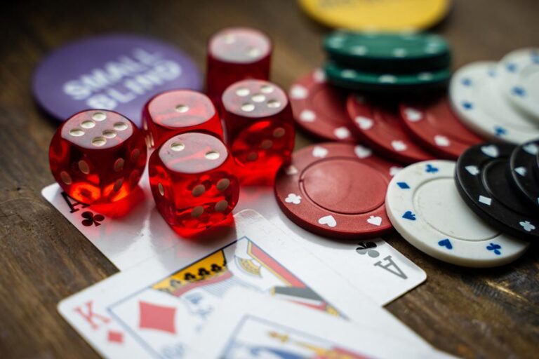 Internet e il gioco d’azzardo: quando il digitale rivoluziona il gambling