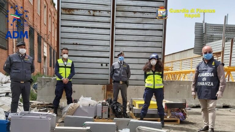 Napoli: sequestrate 42 tonnellate di rifiuti speciali