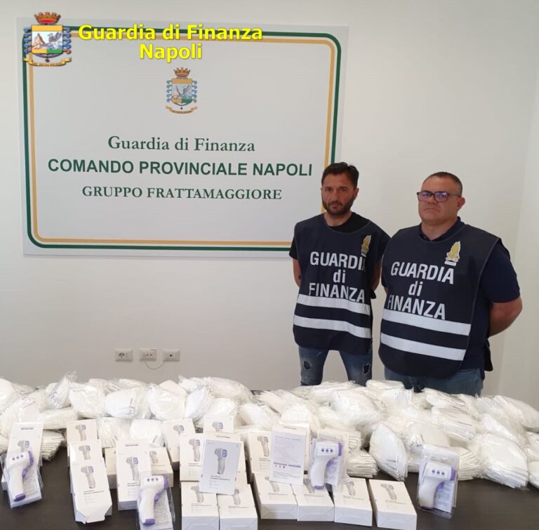 VIDEO/ Mascherine non a norma dalla Cina: maxi sequestro nel Napoletano