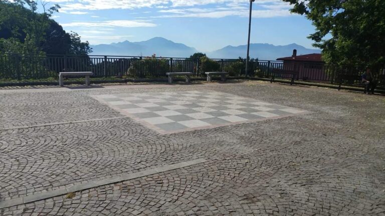 Summonte porta gli scacchi in piazza. E riscopre gli antichi giochi