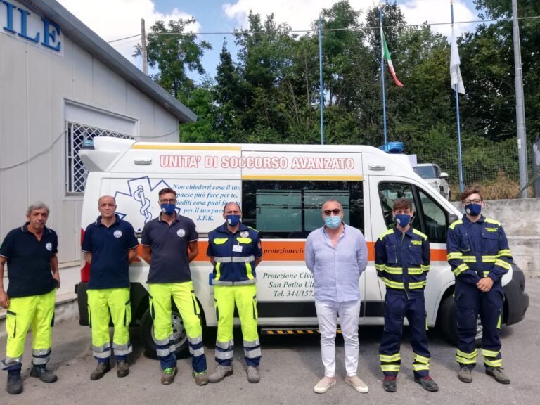 VIDEO / Un anonimo cittadino dice “grazie” alla Protezione civile di San Potito. E le regala un’ambulanza