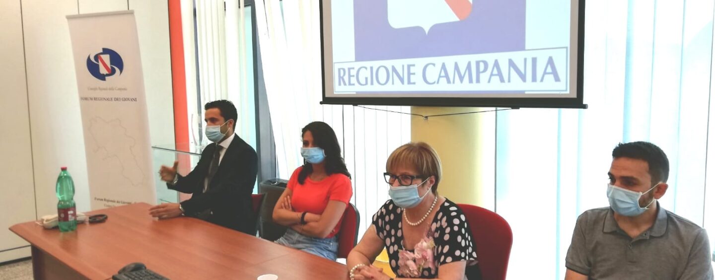 Il maglificio di Quindici continua a produrre mascherine. “Un bel messaggio anche contro la criminalità organizzata”