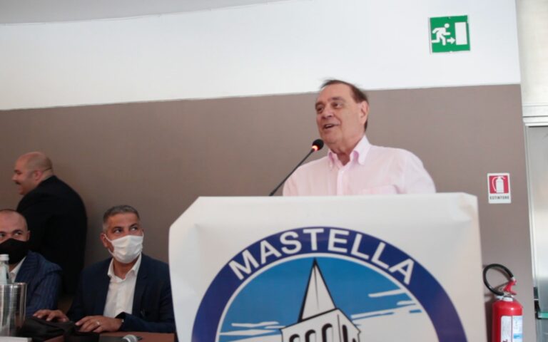 Previsti venti molto forti con raffiche, domani scuole chiuse a Benevento