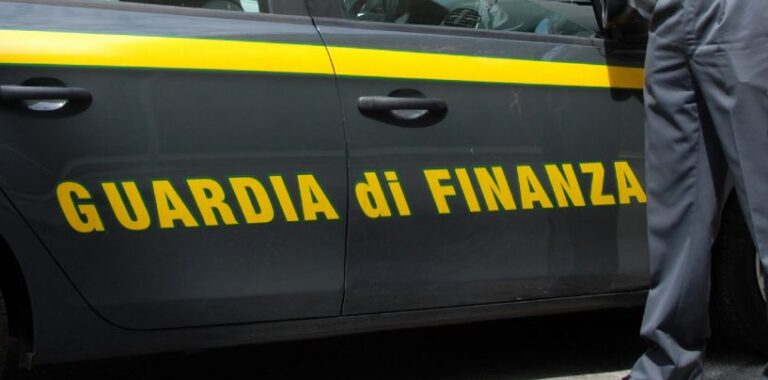 Operazione “Dea bendata”: dipendenti infedeli incassavano biglietti “Gratta e vinci”